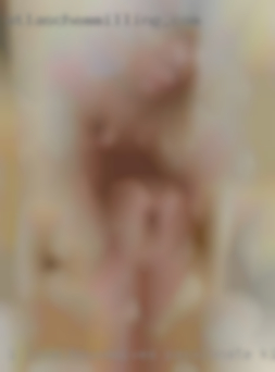 I love housewives passionate kisses horny with tongue.